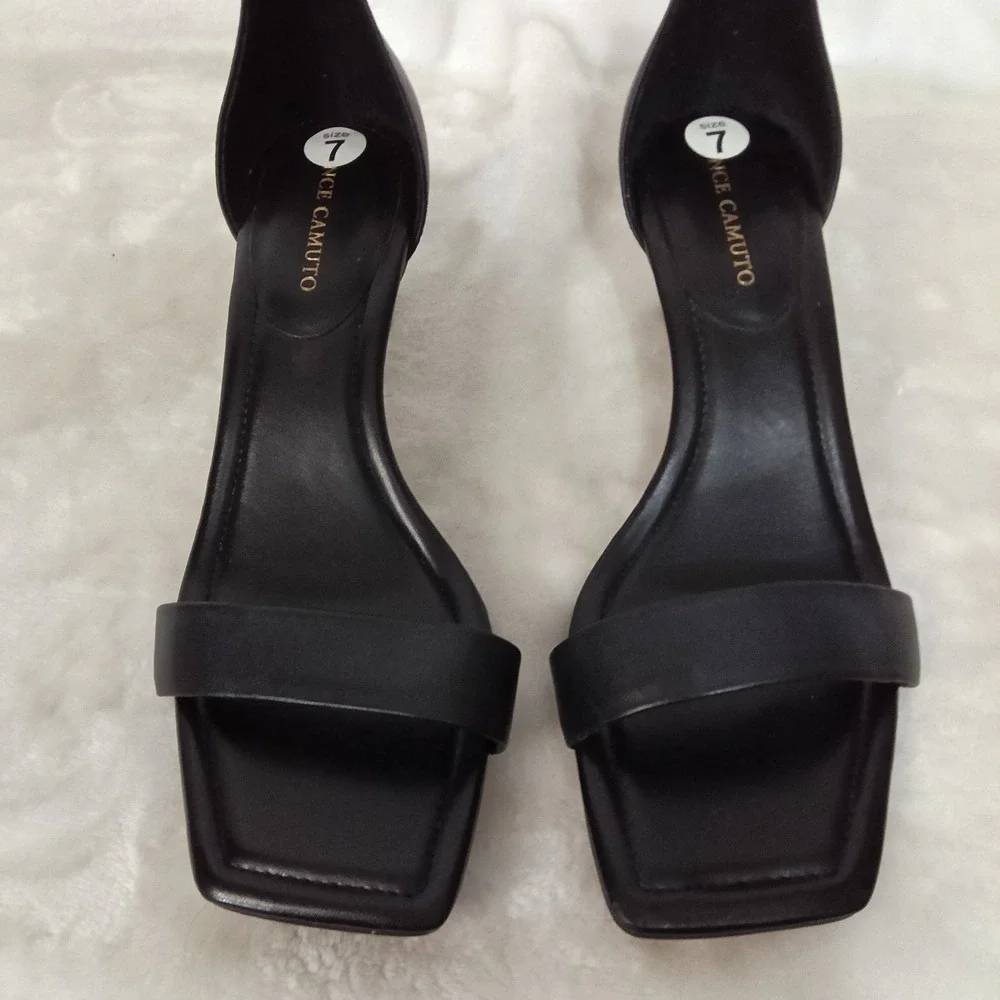 Vince Camuto Black Leather Square Toe Kitten Heel Sandals Womens 7 M